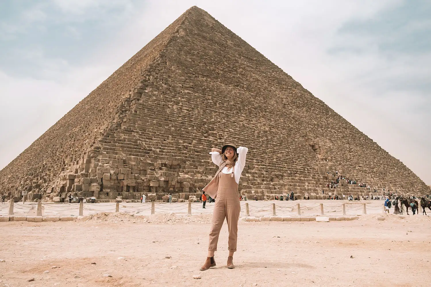 Cairo Pyramids & Egyptian Museum Day Tour